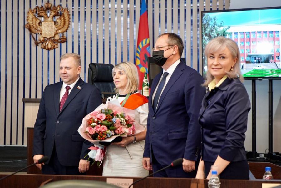 «Новые реалии жизни»: Александр Студеникин начал отчёт перед депутатами Думы 