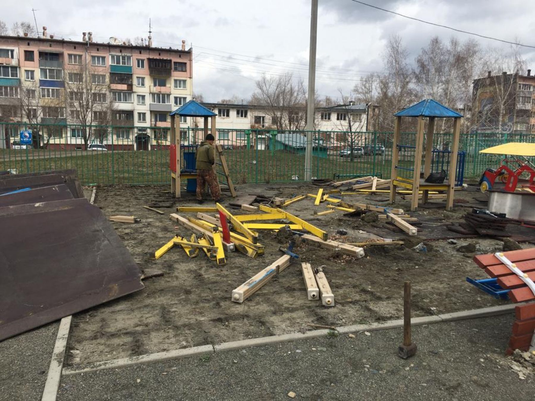 Прощай, лошадка: на Водяновской площадке в Бийске приступают к работам