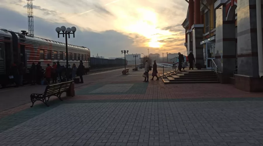 Скорый поезд Бийск - Барнаул ходит ежедневно