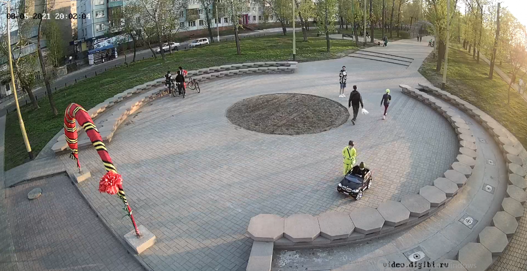 Давно не видели: накануне Дня Победы в Бийске включили фонтаны 