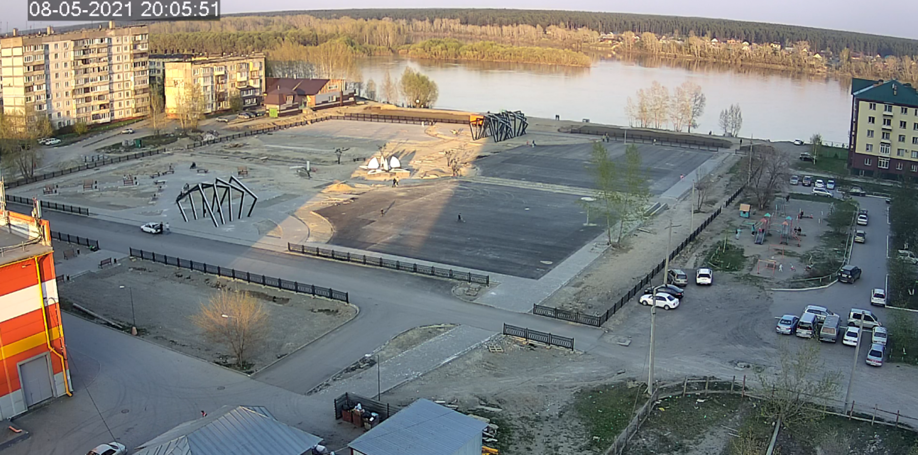 Давно не видели: накануне Дня Победы в Бийске включили фонтаны 