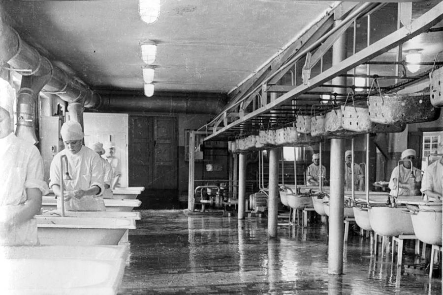 Цех Бийского маслосыркомбината по производству сливочного масла, 1980 год 