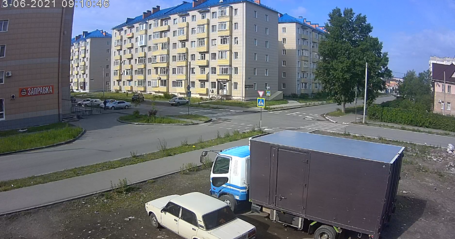 Вот так сейчас выглядит перекресток улиц Михаила Ломоносова и Емельяна Пугачева 