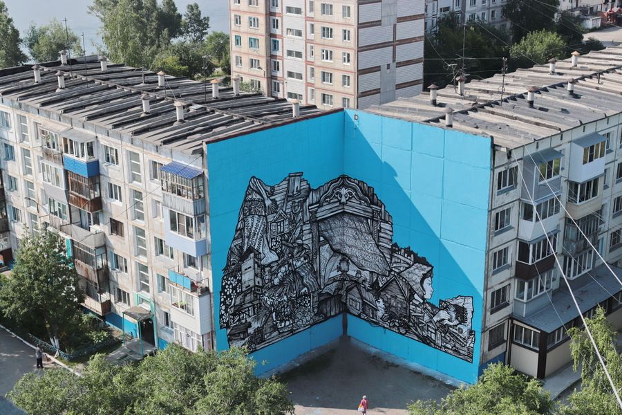 Бийскую Аленушку с улицы Советской сравнили с граффити из других городов