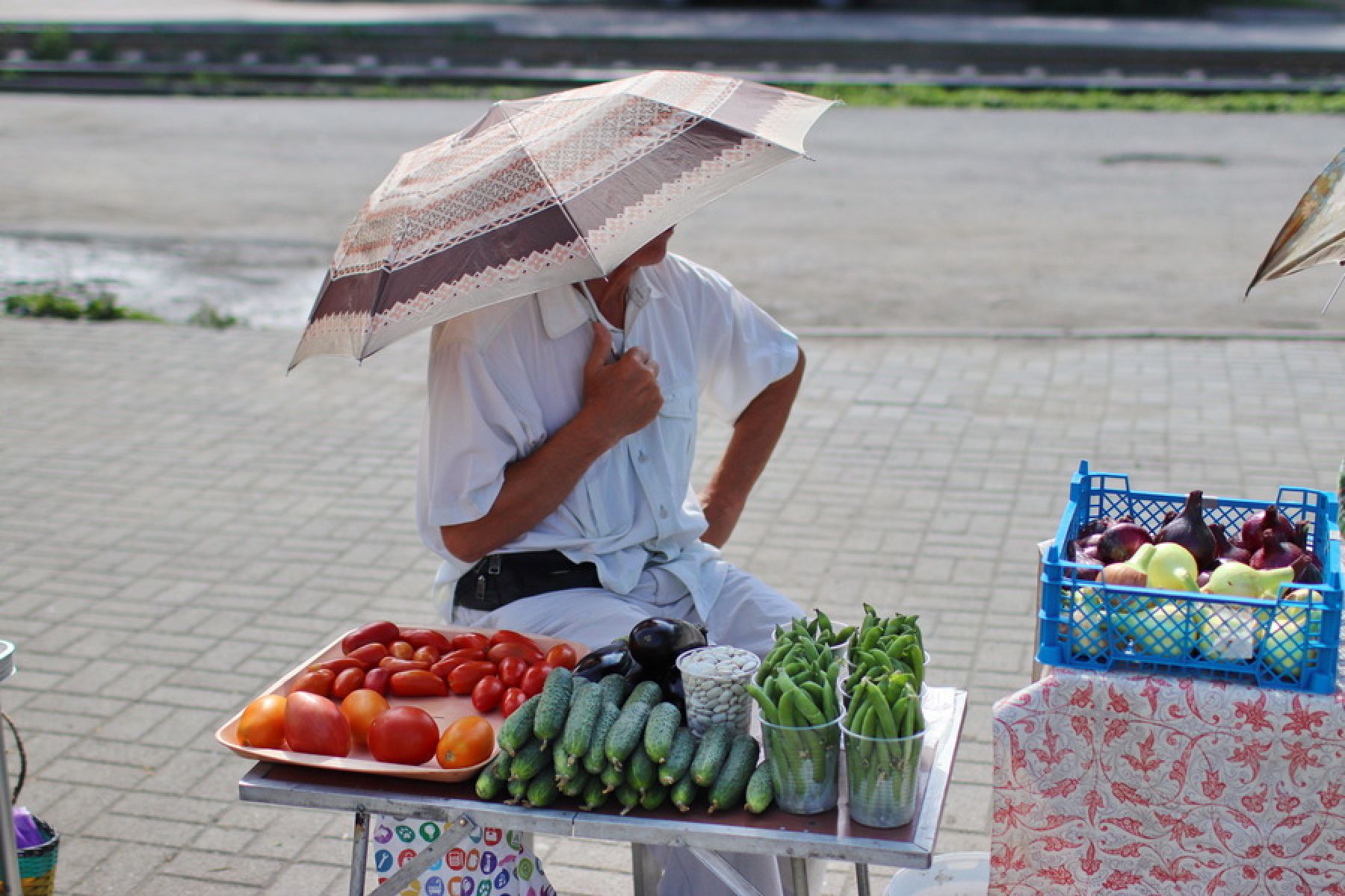 «Бабки» для бабки: в Бийске пенсионерки подняли цены на огородную продукцию