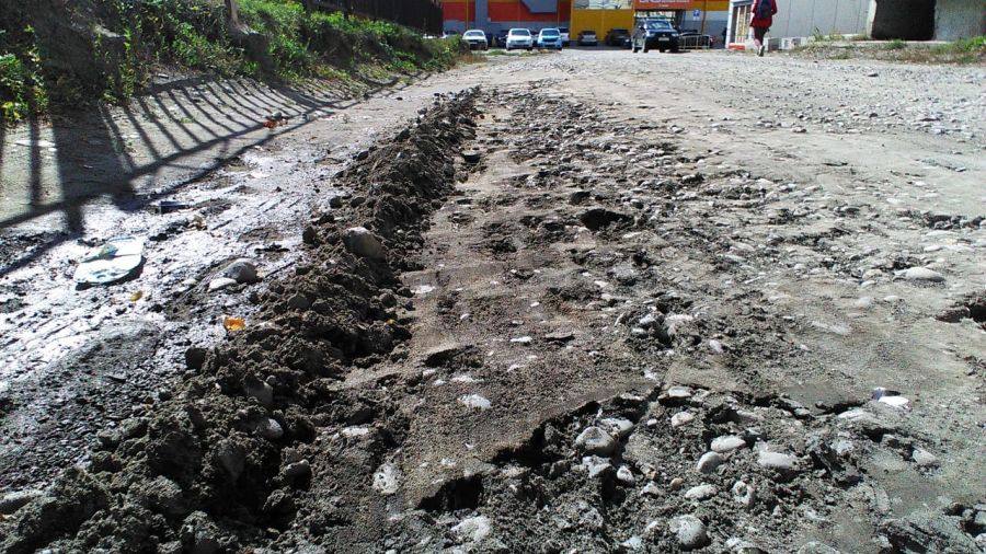 Этой осенью в Бийске отремонтируют дорогу к гимназии №1