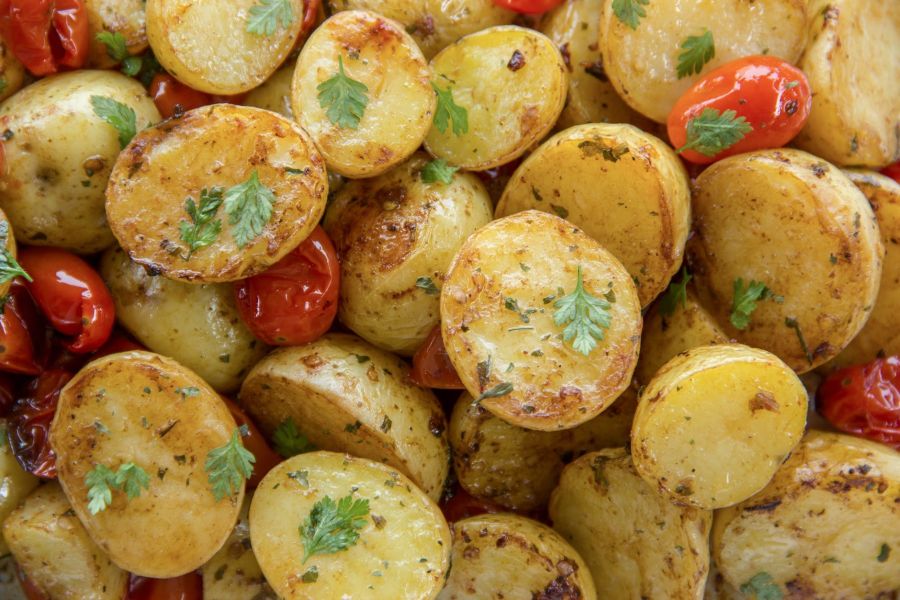 Почти деликатес: топ вкусных блюд из картофеля, которые украсят ужин