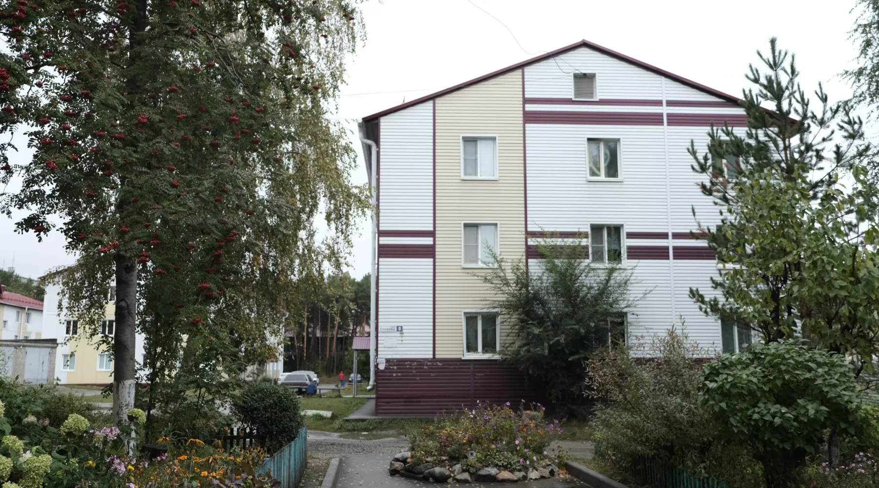 Дома на ул. Спекова, известные в народе как &quot;три поросенка&quot;.