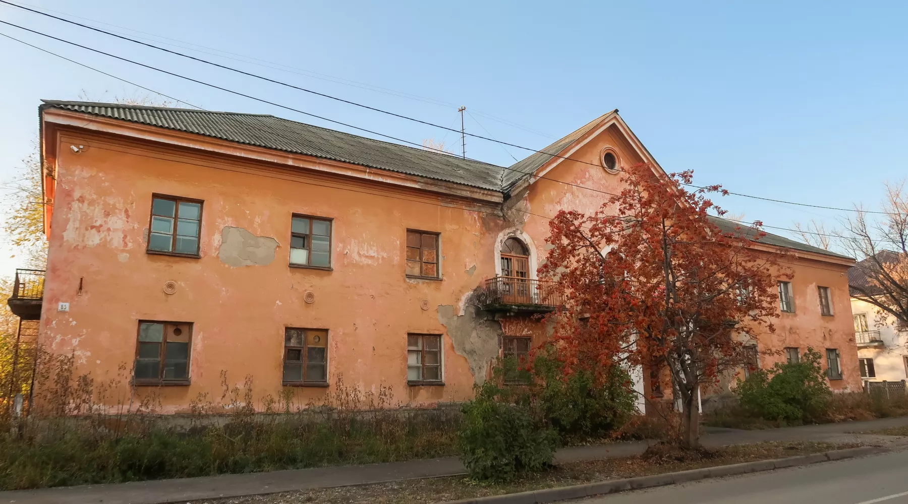 Станция юных техников на ул.Горно-Алтайская, 85