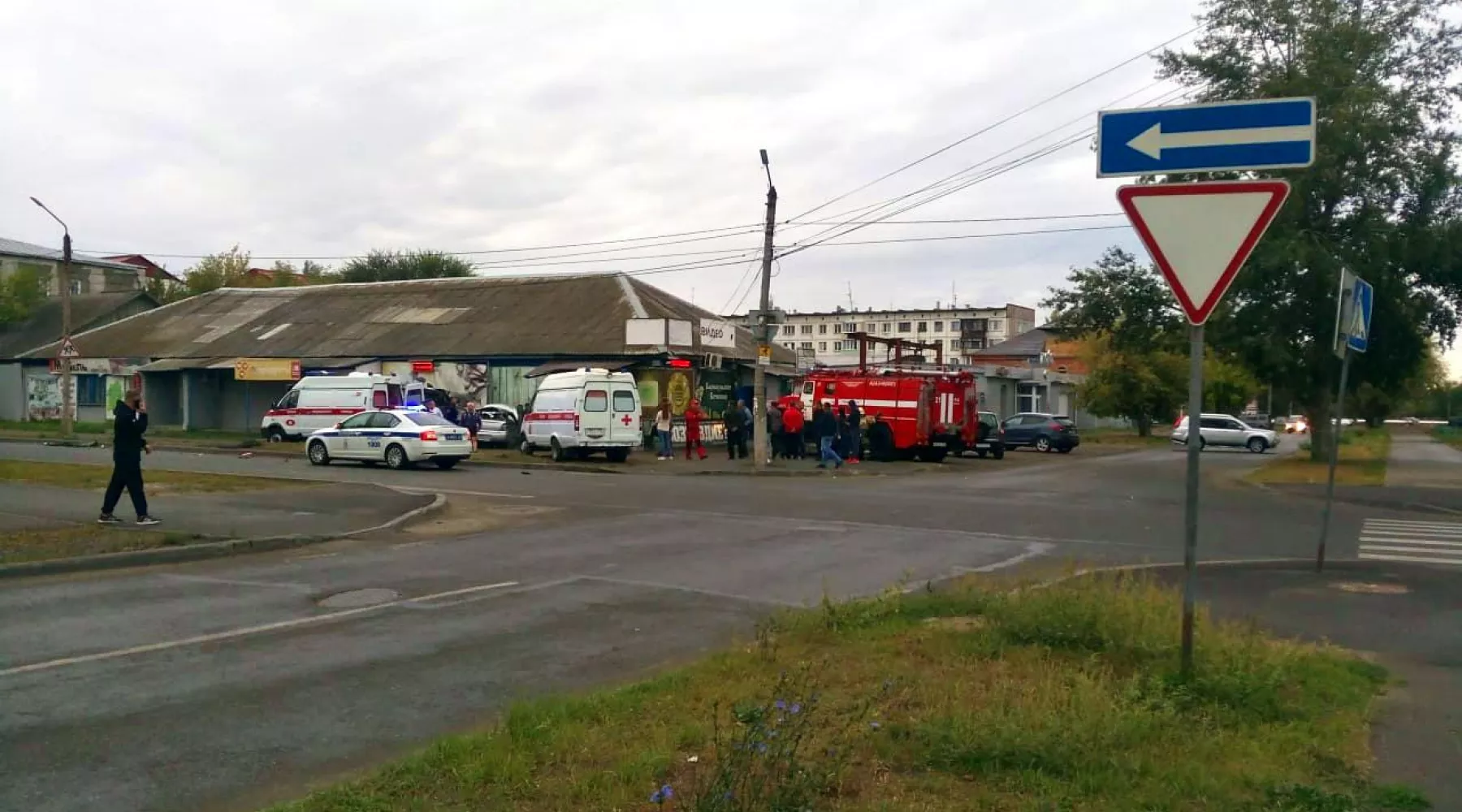 Перекресток ул. Ленинградская - Пугачева