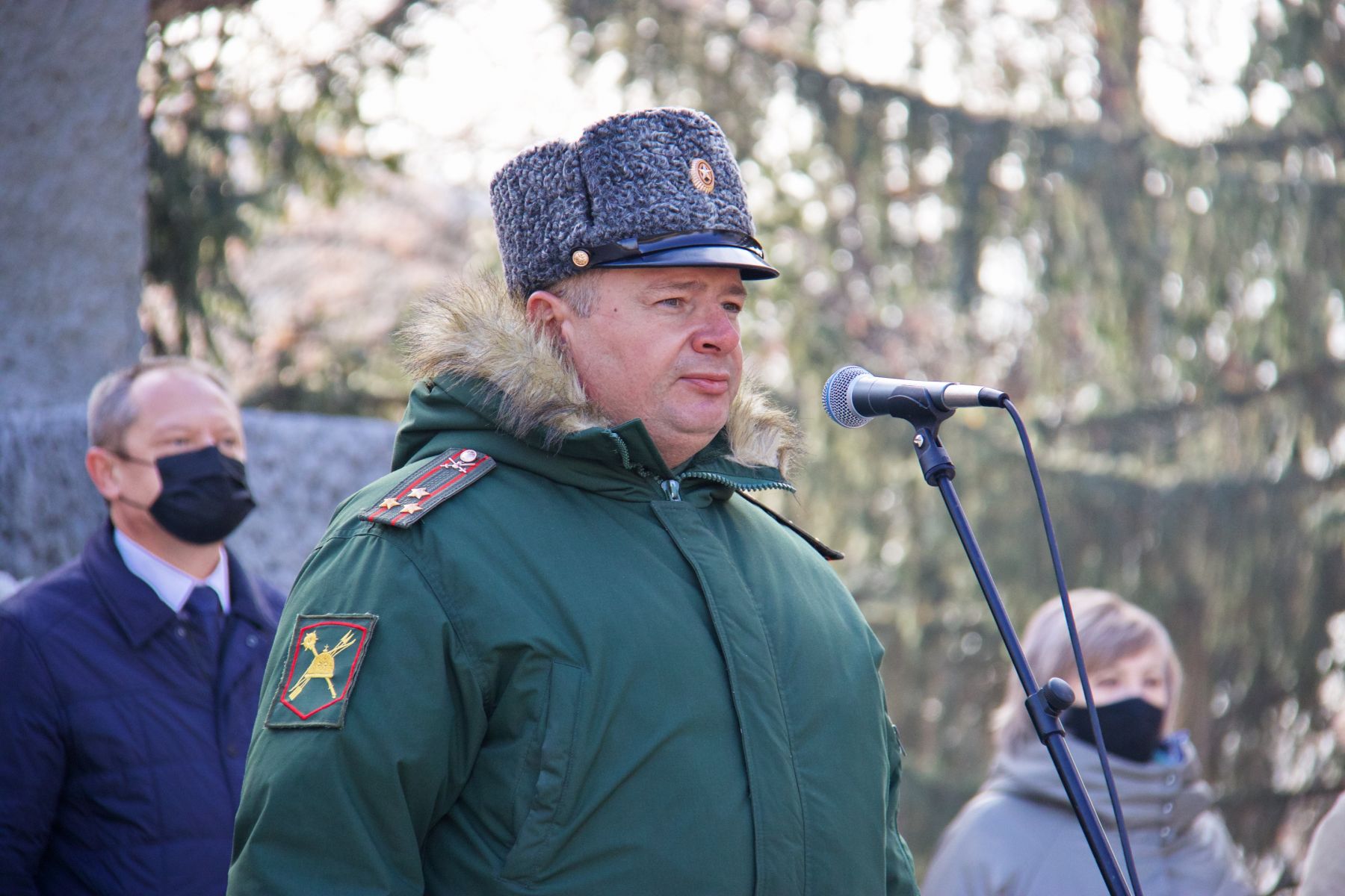 Церемония передачи Бийску Боевого Знамени