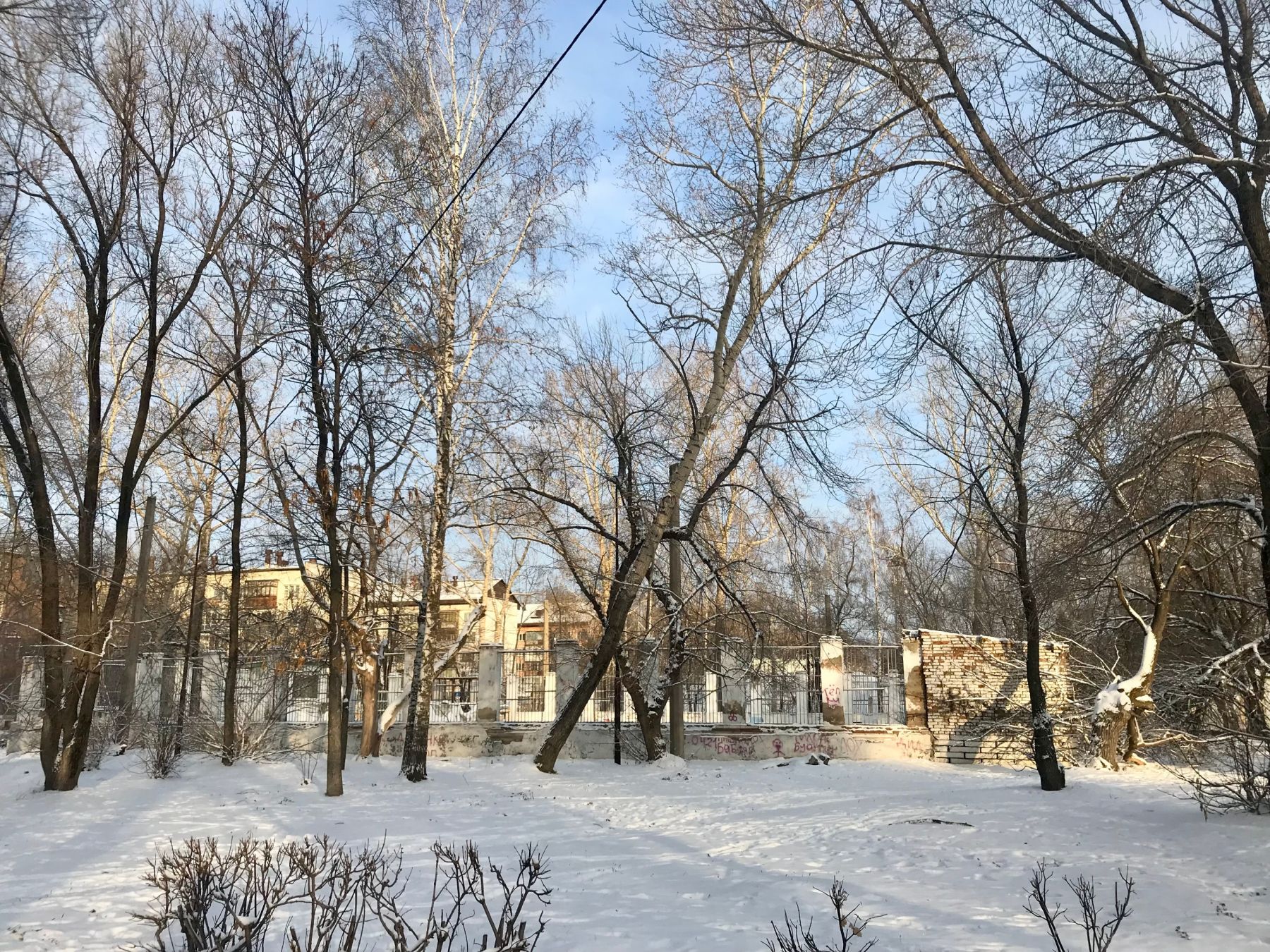 Одна из трёх основных танцевальных площадок в Бийске была возле ГДК