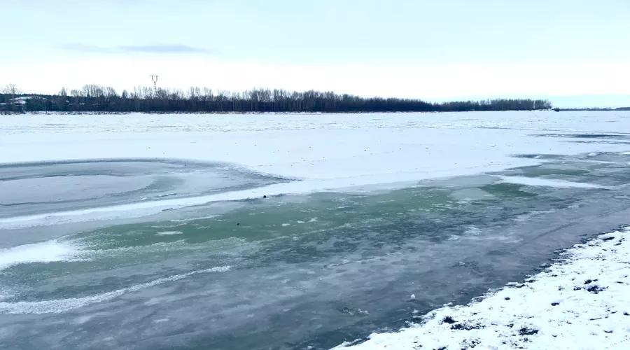 Бия, лед на реке