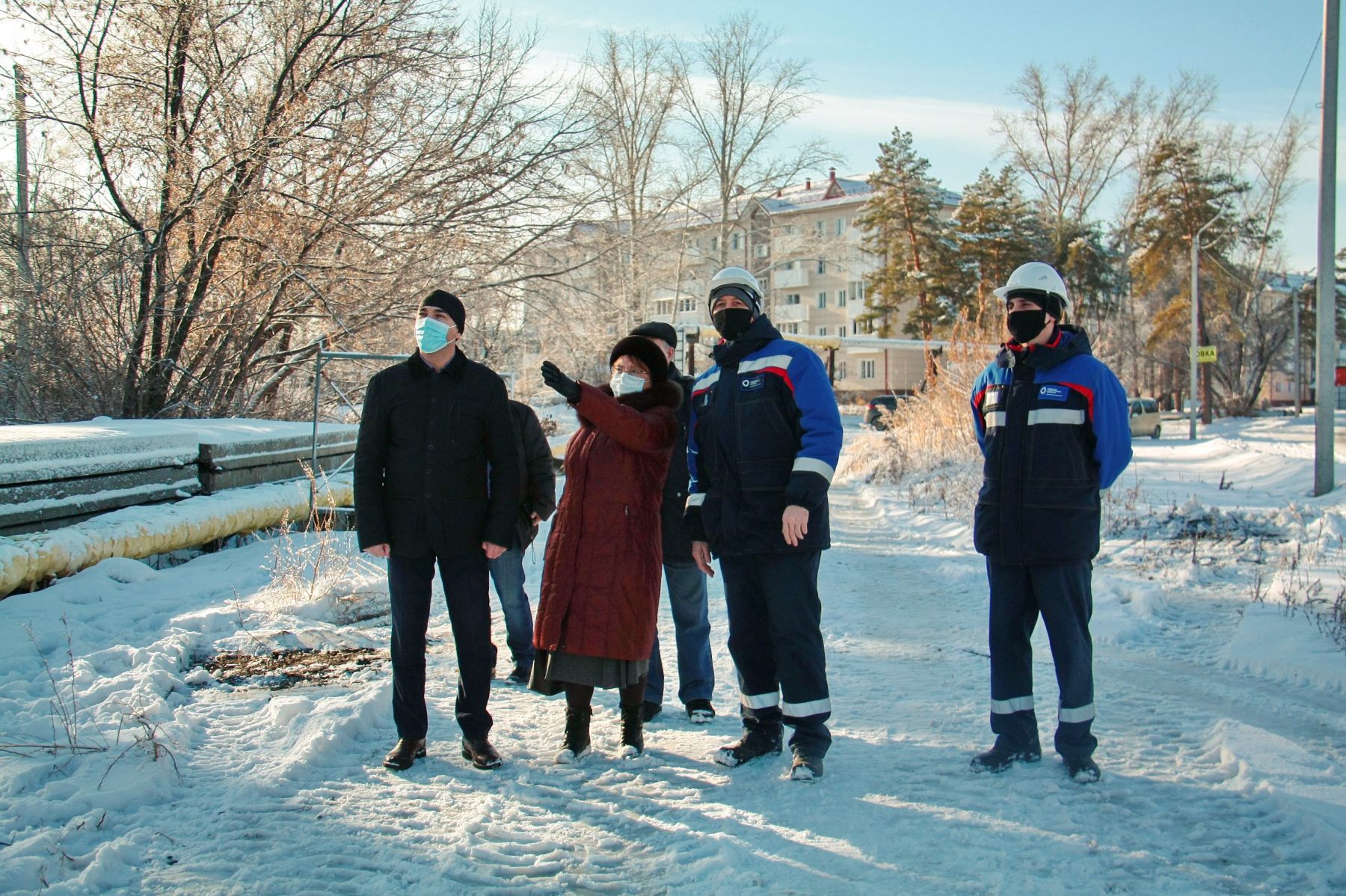 Представители Общественной палаты Бийска на месте работ.