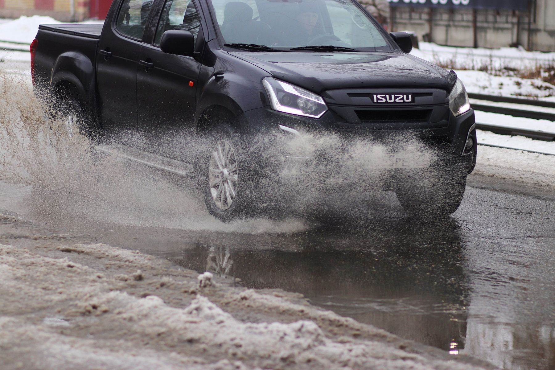 Дороги за городом менее скользкие, чем в Бийске