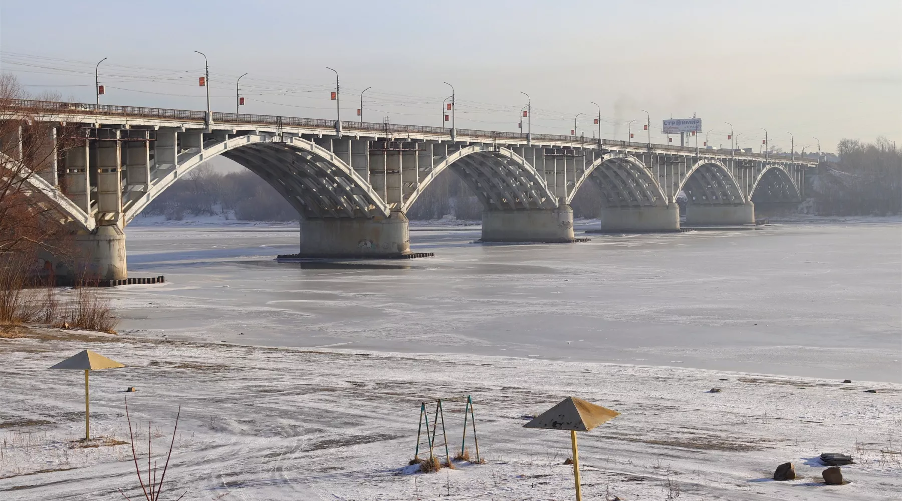 Коммунальный мост в Бийске.