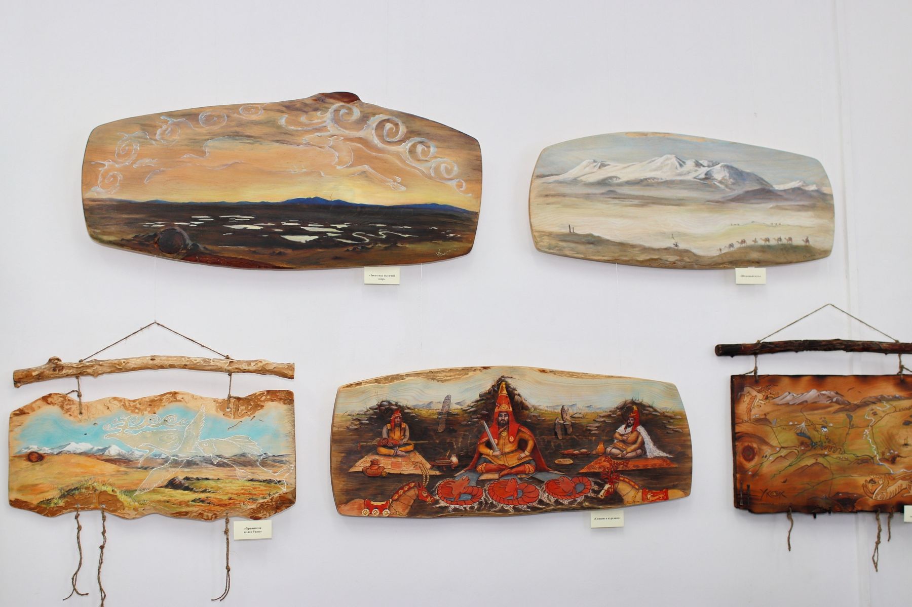 Авторская выставка Веры Карнауховой