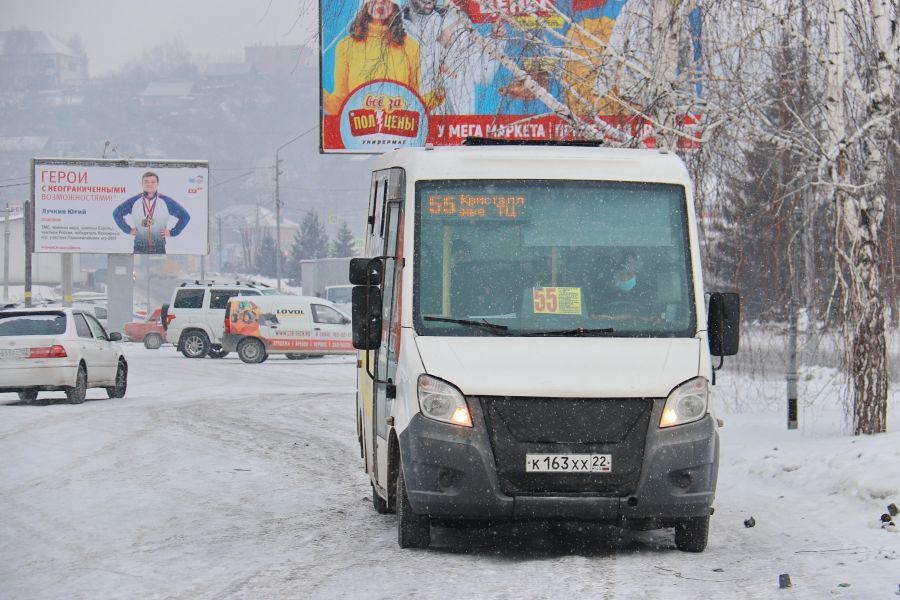 Автобусы с маршрута сняли в середине марта 2022 года. 