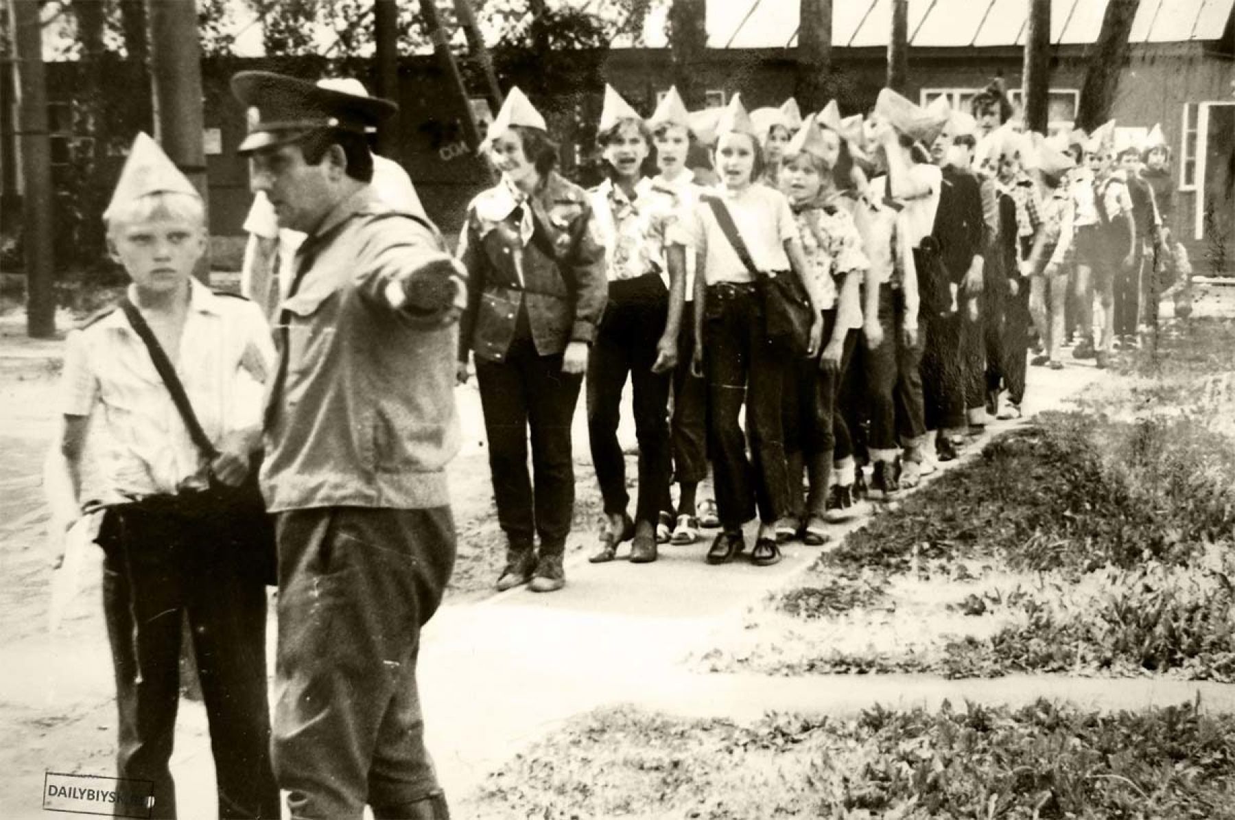 Игра "Зарница" в пионерском лагере "Республика Гайдара"