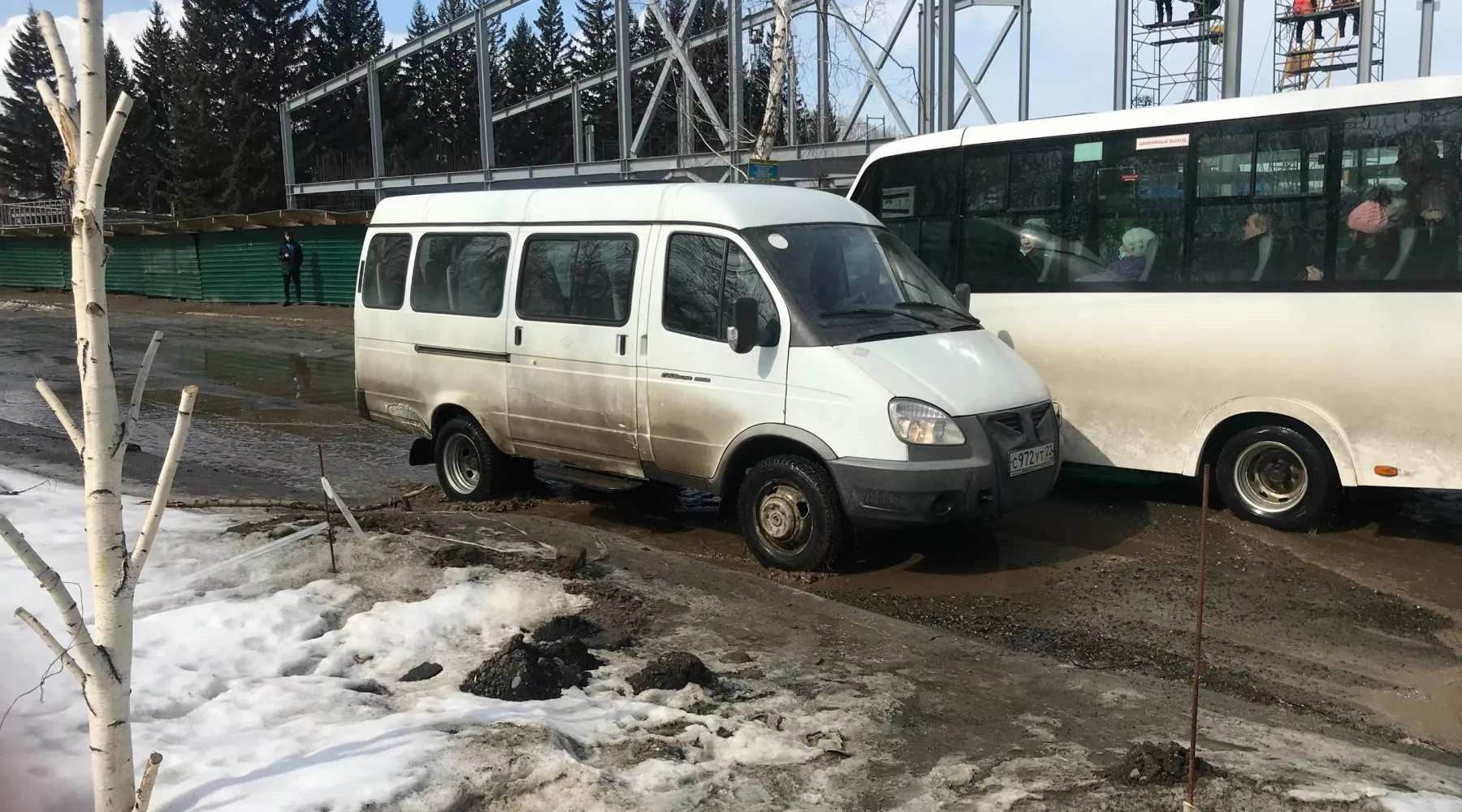 Дорога по ул. Воинов-Интернационалистов