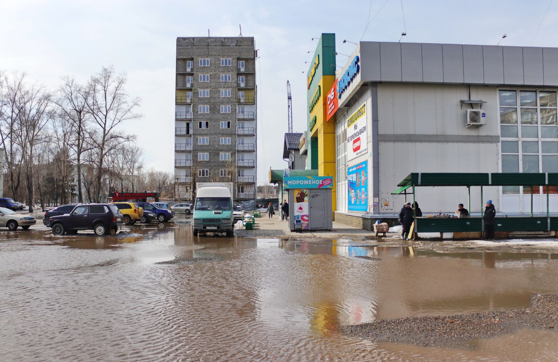 Лужи в Бийске.