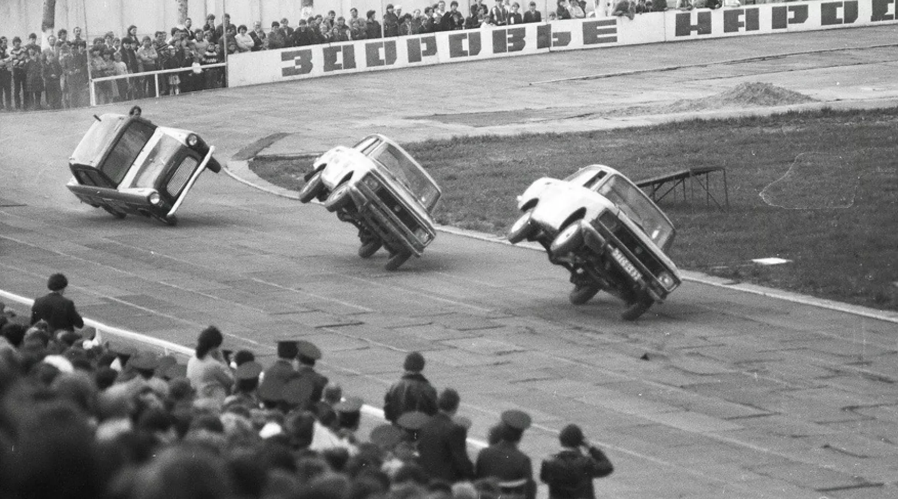 Автошоу на &quot;Прогрессе&quot;