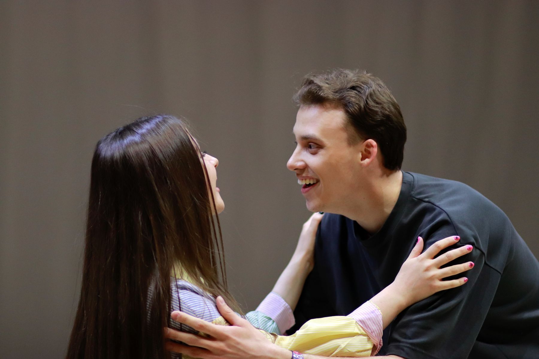 В "Зурбагане" каждый участник коллектива задействован максимально, и раскрывает свой творческий потенциал в разных ролях