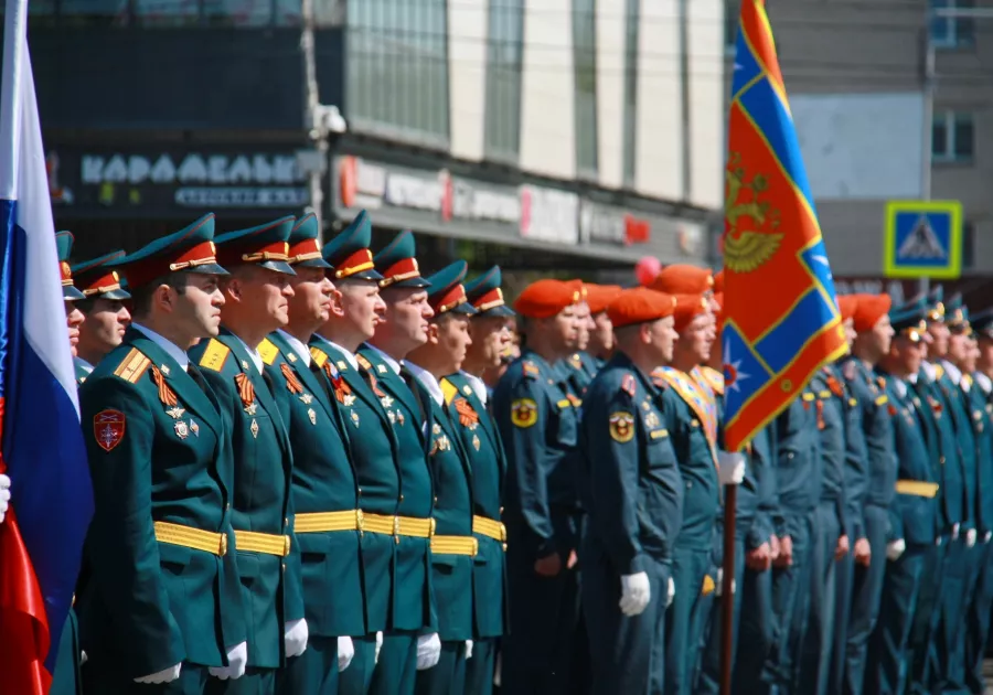 Фотовзгляд: как прошел парад Победы и шествие «Бессмертного полка» 