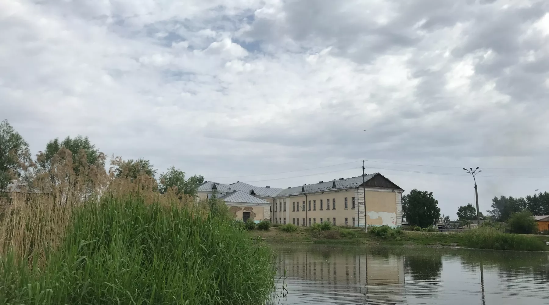 В районе озера Ковалевское отдыхают несовершеннолетние