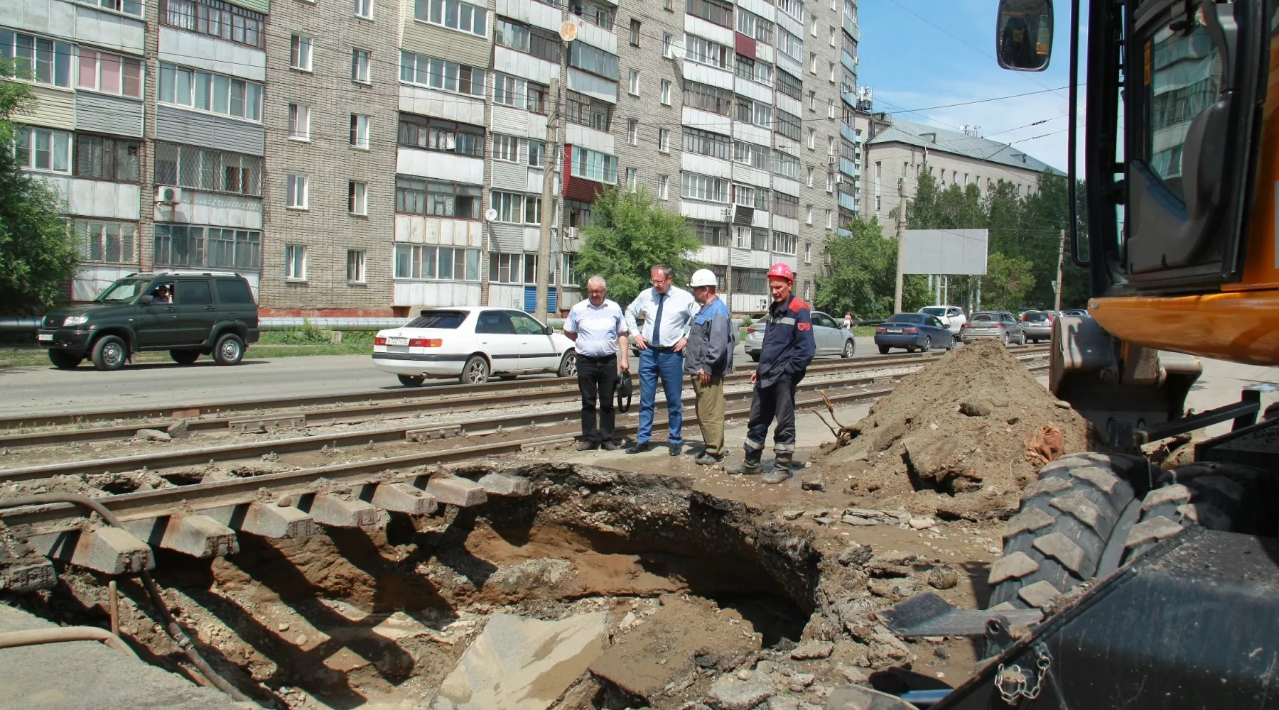 Работы на месте порыва на Мерлина