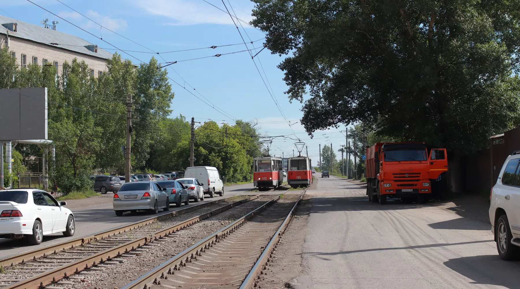 Работы по замене тепломагистрали на ул. Красноармейской