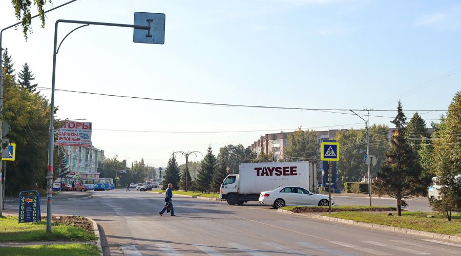 В Бийске на одном из жилых домов в пер. Коммунарском появится мурал