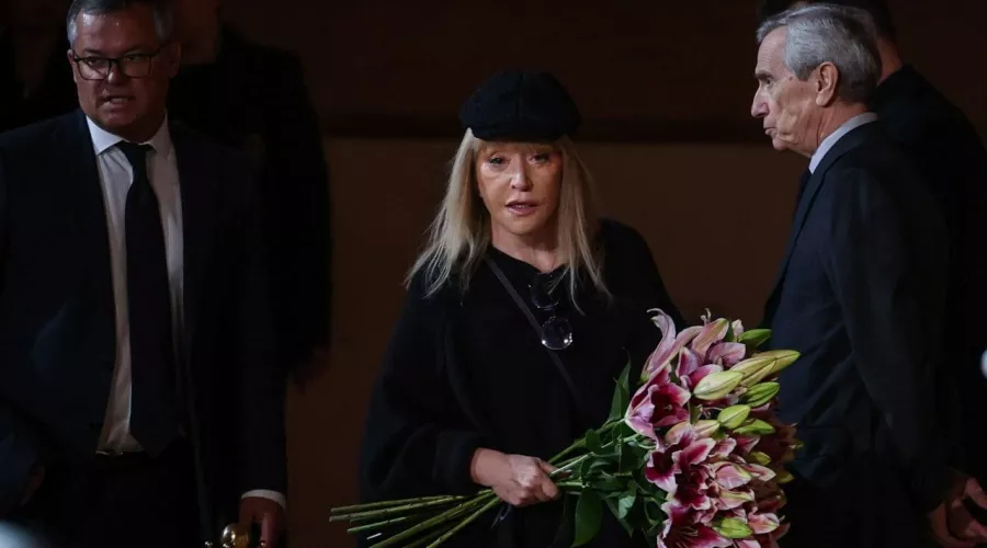 Алла Пугачева на церемонии прощания с Михаилом Горбачевым