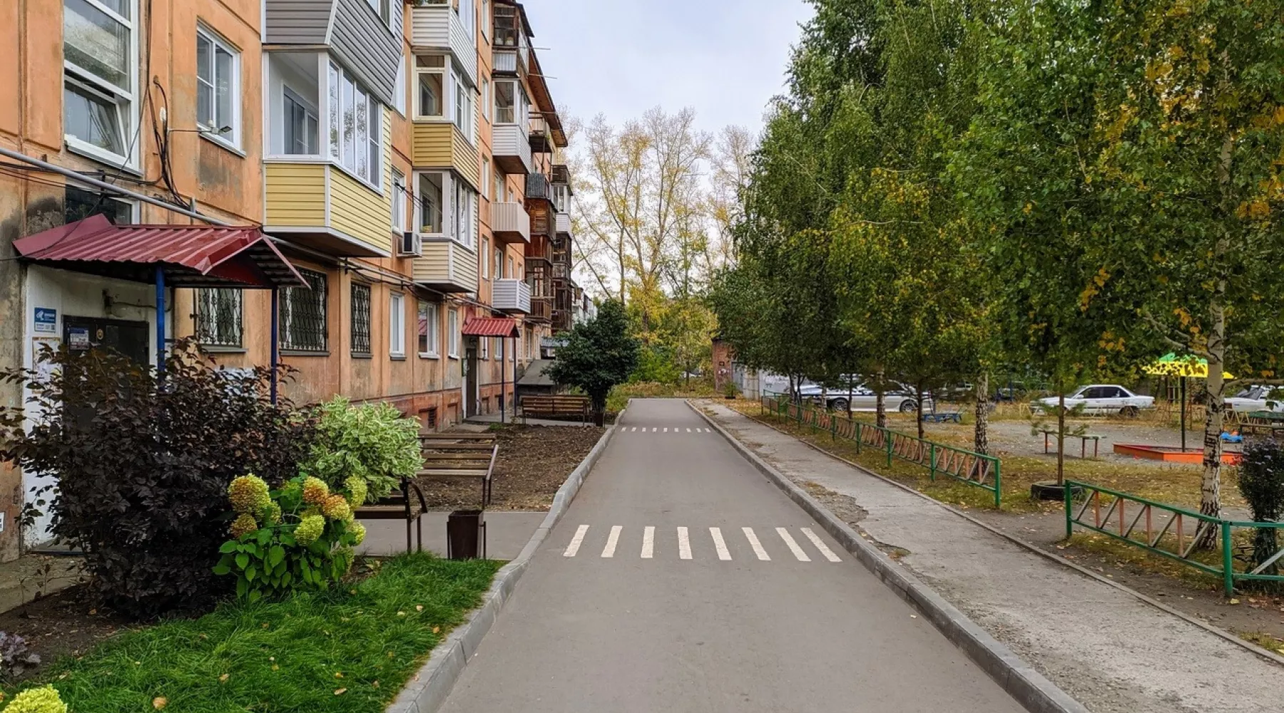 Пешеходные переходы в бийском дворе