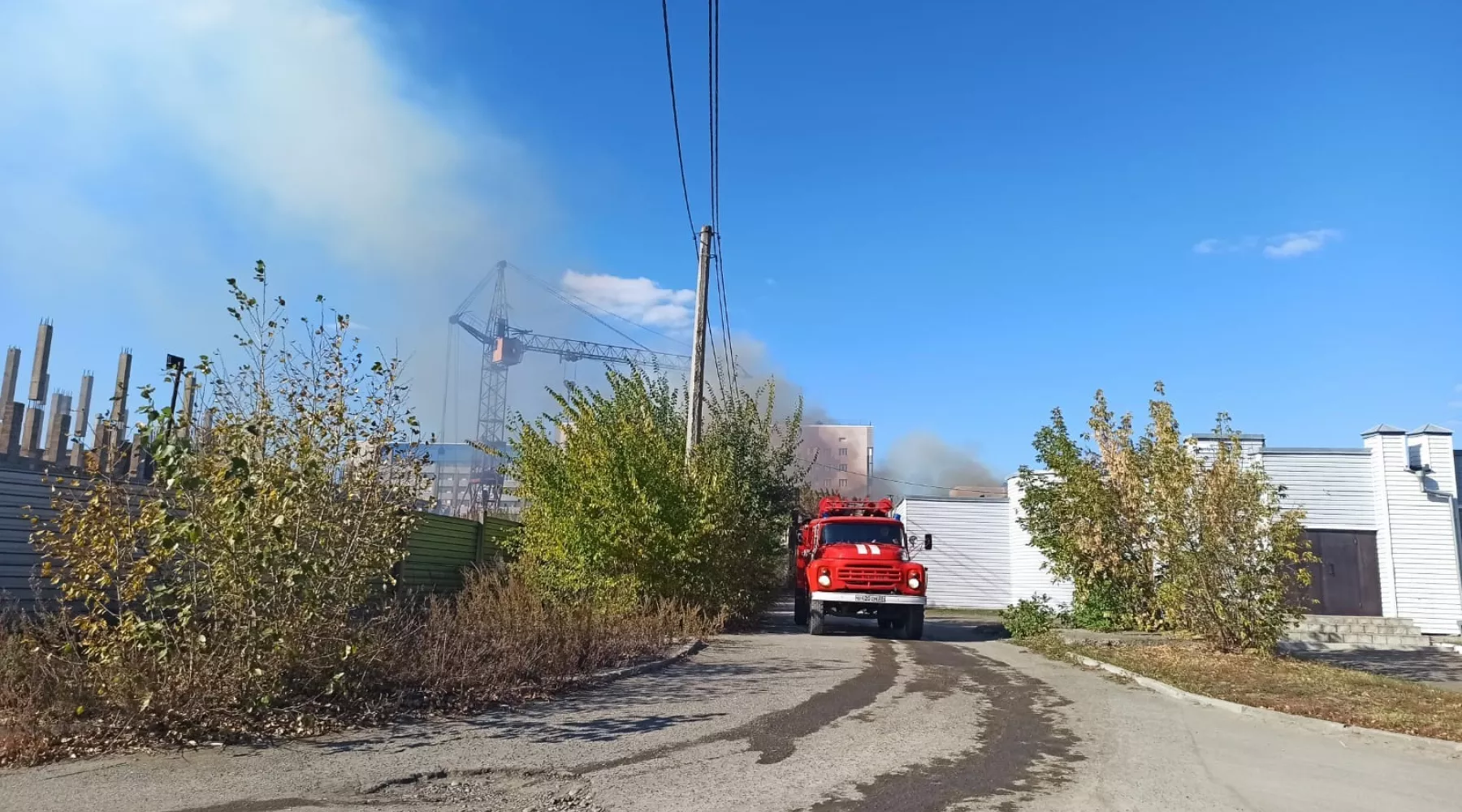 Пожар в районе строящейся школы на квартале АБ