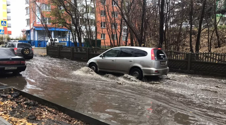 ул. Радищева во время дождя