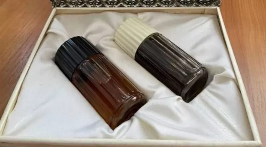 В Бийске продают раритетный парфюмерный набор