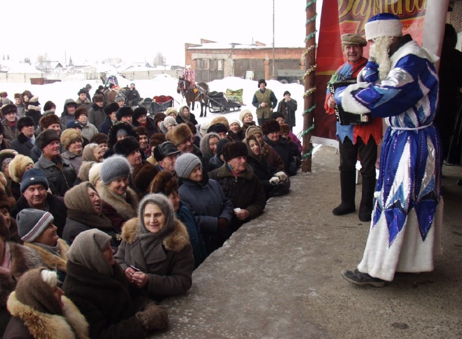 Новогодний городк в Бийске, 2003 год.