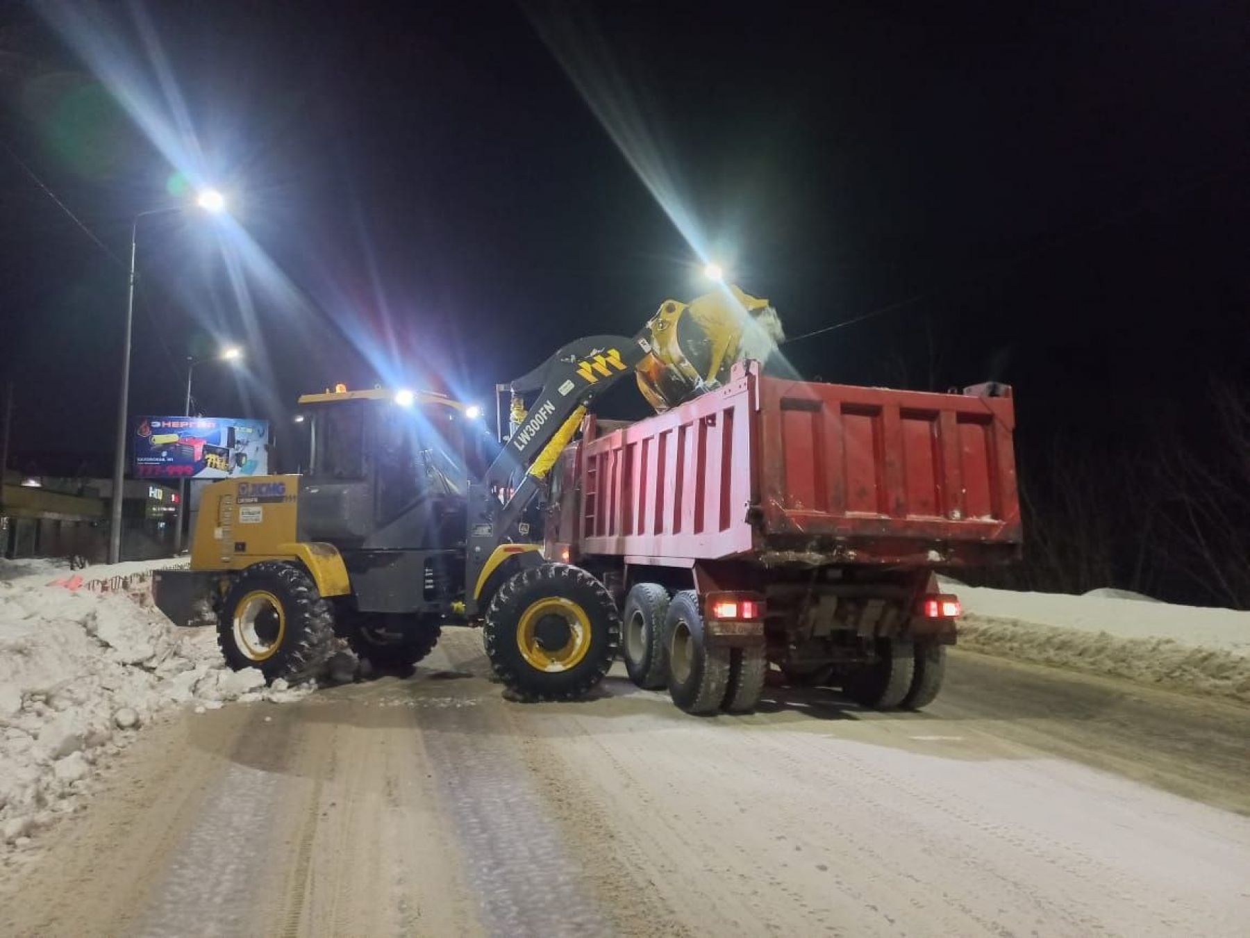 Уборка дорог в Бийске.