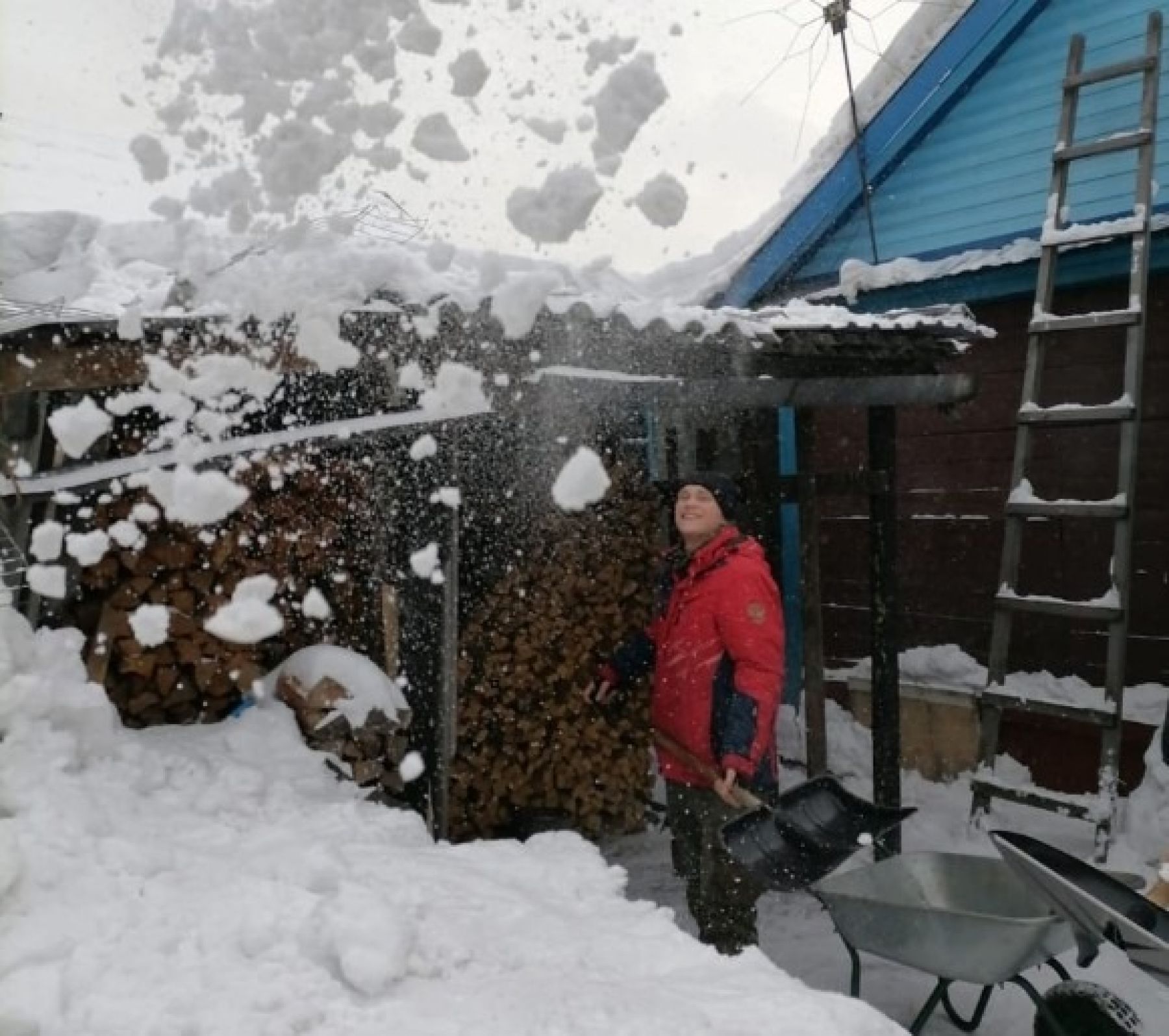 Уборка снега.