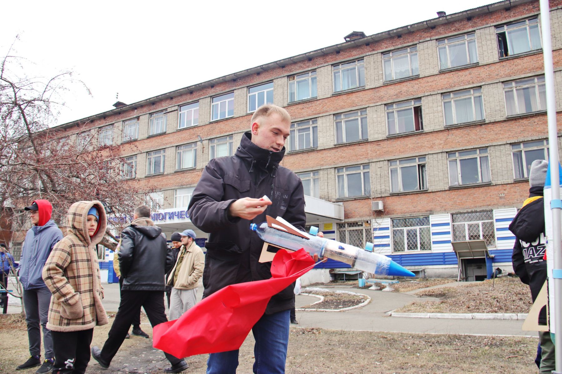 Ракетомоделисты. Запуск ракет. 