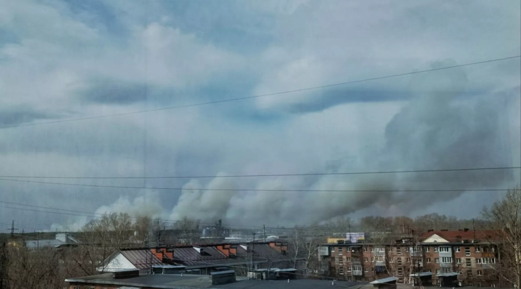 Дым над городом. Дым над Бийском. Пожар