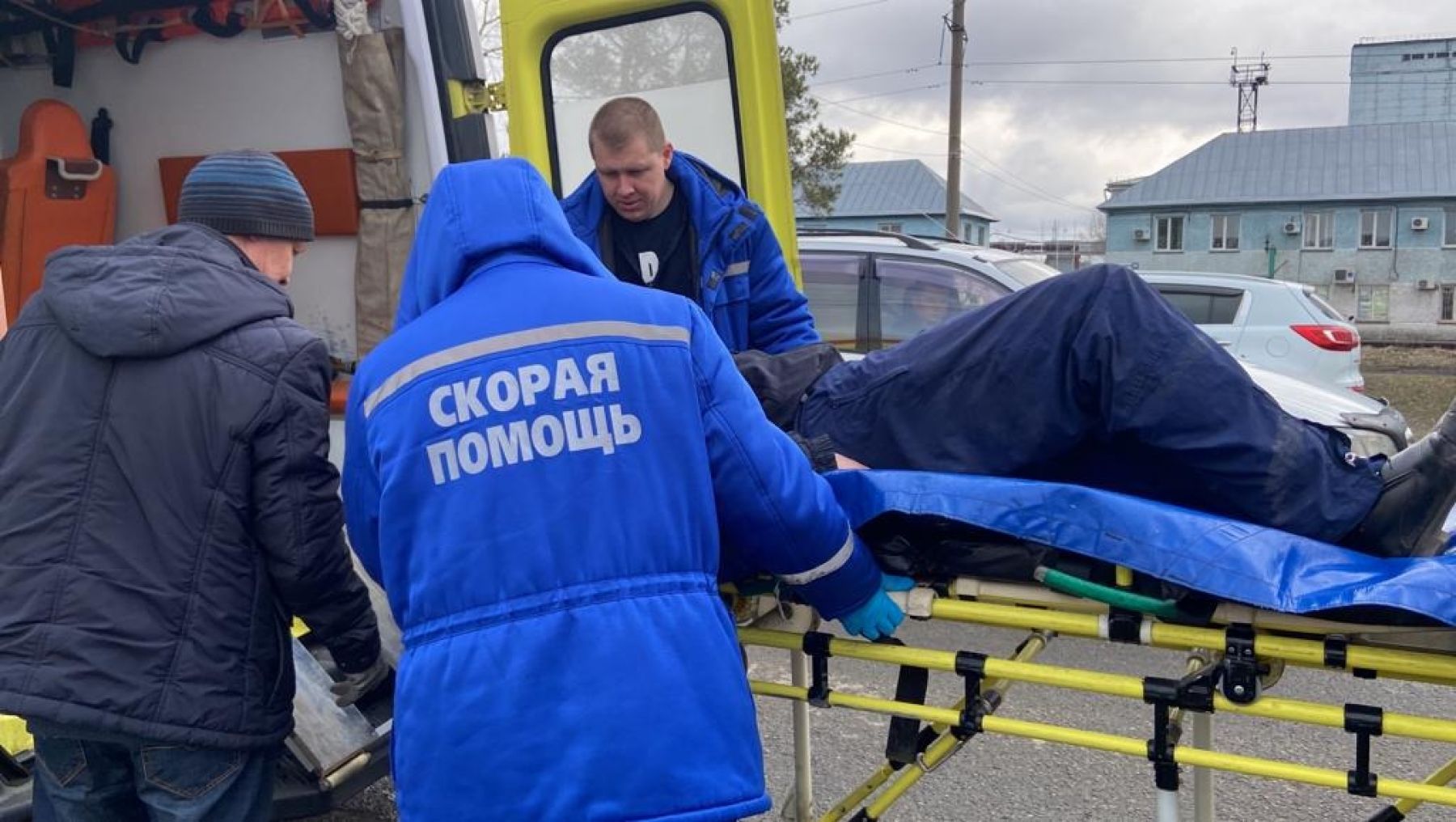 ДТП. Пострадавший. Бригада скорой медицинской помощи