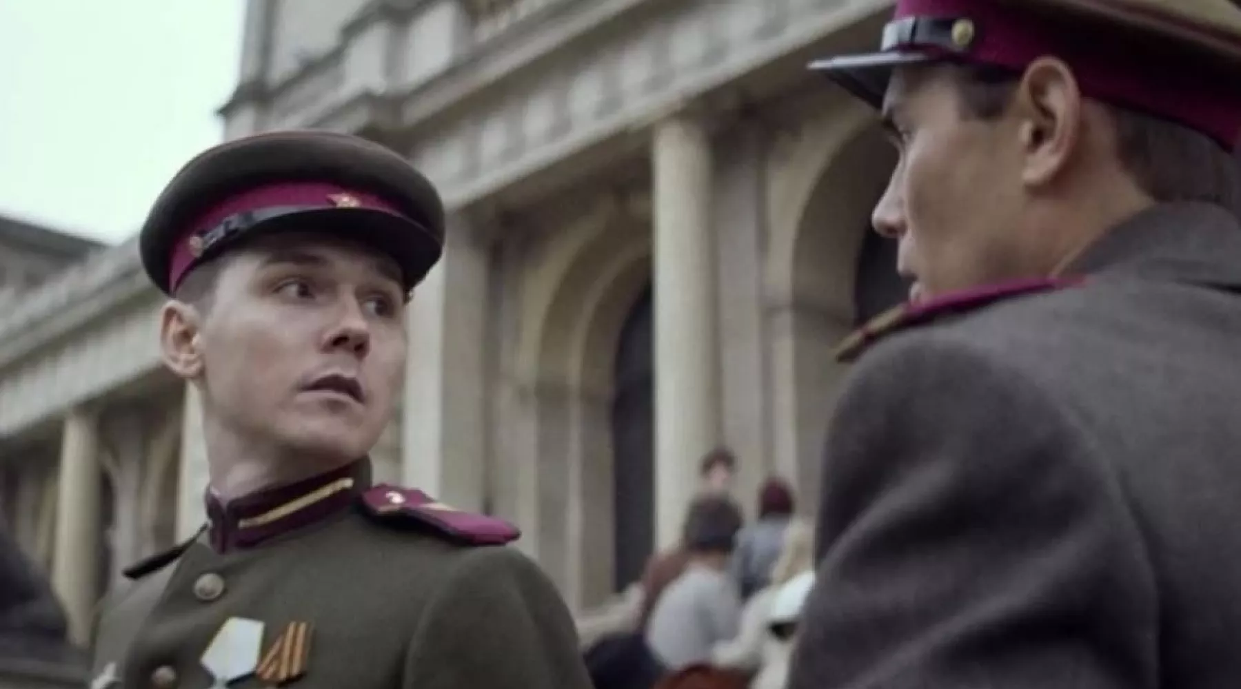  Игорь Негодяев слева. Кадр из фильма
