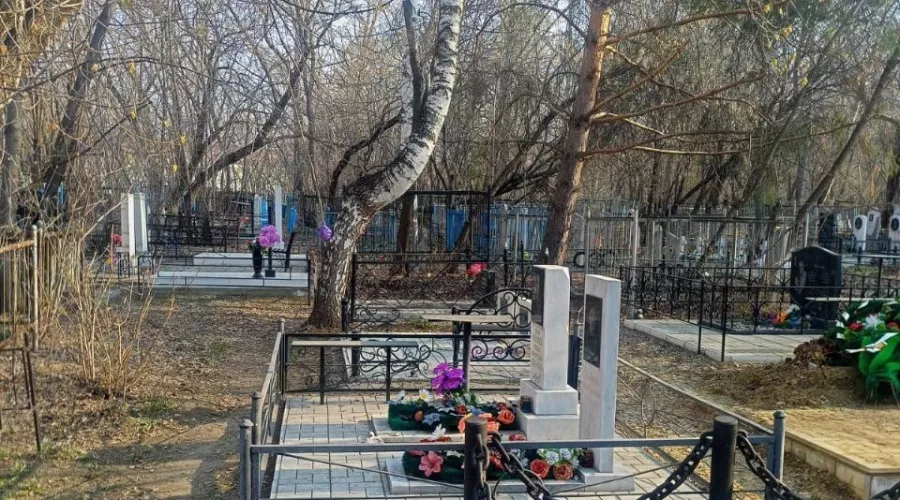 Могилы героев СССР на Нагорном кладбище