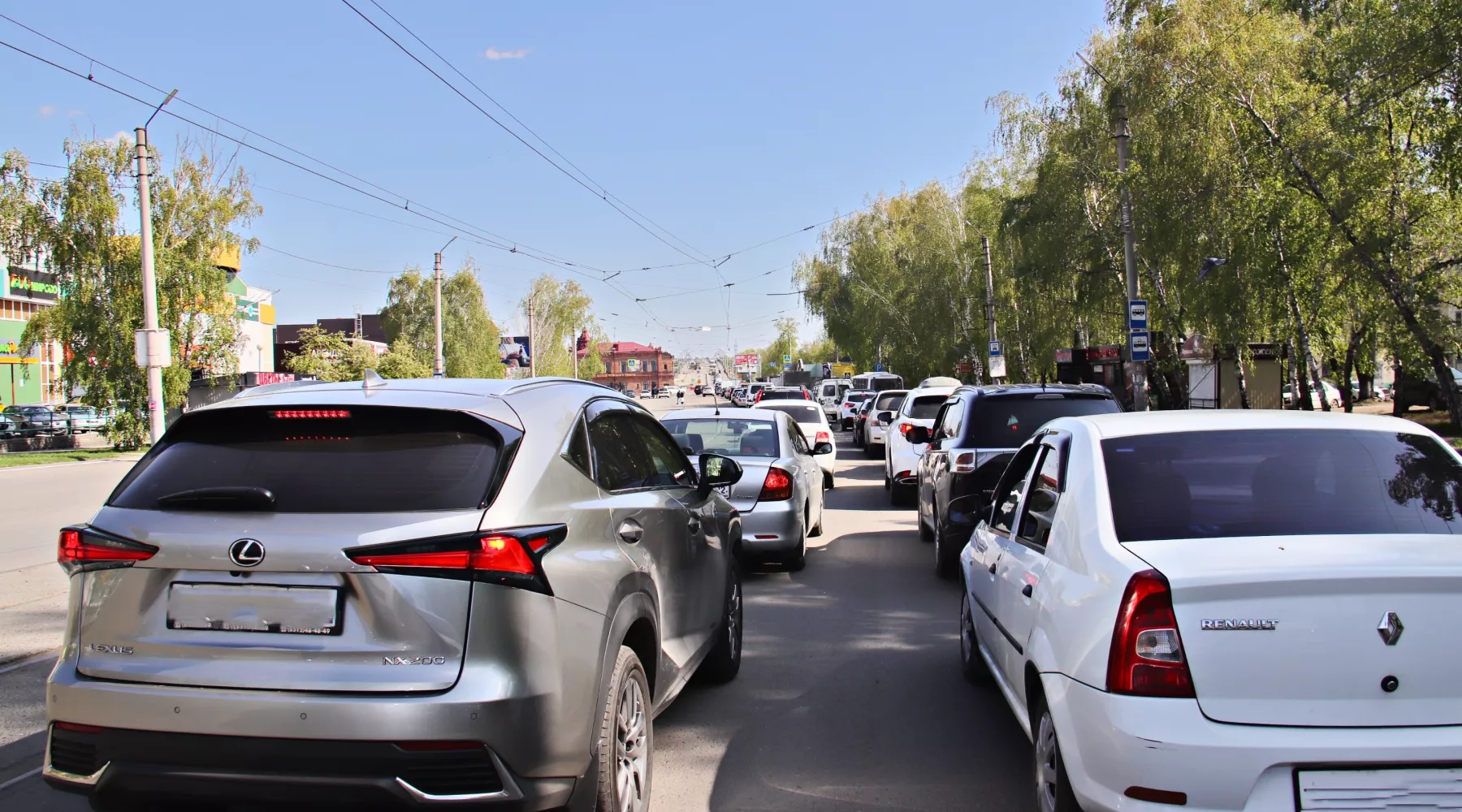 Пробка на коммунальный мост в Бийске.