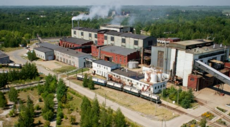 Бийском олеумном заводе. Олеумный завод Бийск. Парк олеумного завода Бийск. Источник Бийск предприятие. Бийский олеумный завод день химика 2023 года.