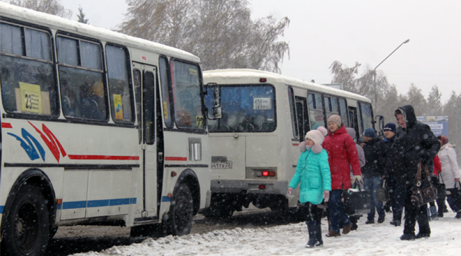 Бийские автобусы. Маршрутка зимой. Общественный транспорт Бийск. Бийские автоперевозчики автобус.