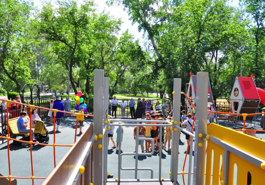 Открытие детской площадки в парке за ГДК.
