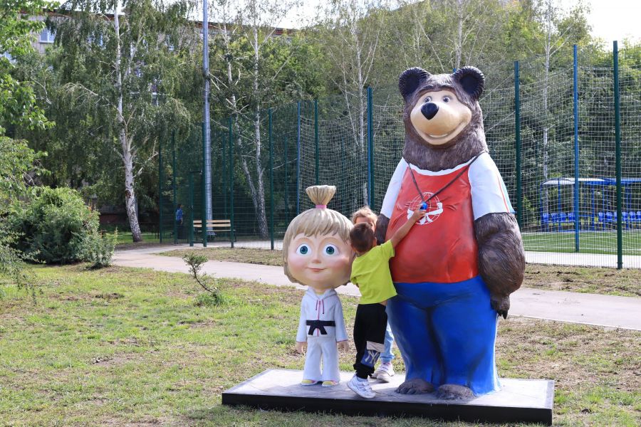Маша и Медведь в Парке Строителей.